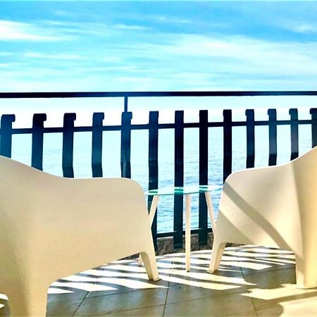 Vacanzenaxos - Casa Frontemare Leilighet Giardini Naxos Eksteriør bilde