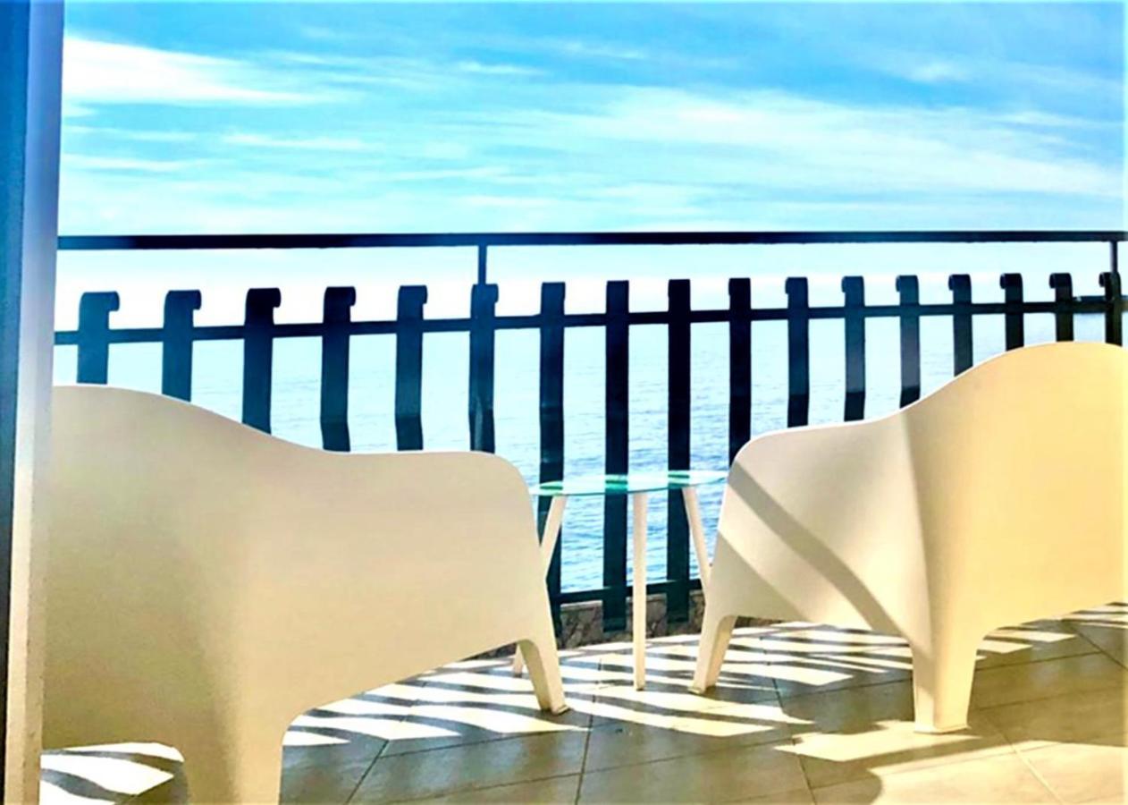 Vacanzenaxos - Casa Frontemare Leilighet Giardini Naxos Eksteriør bilde